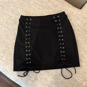 NWOT SHEIN black lace up skirt, size medium petite